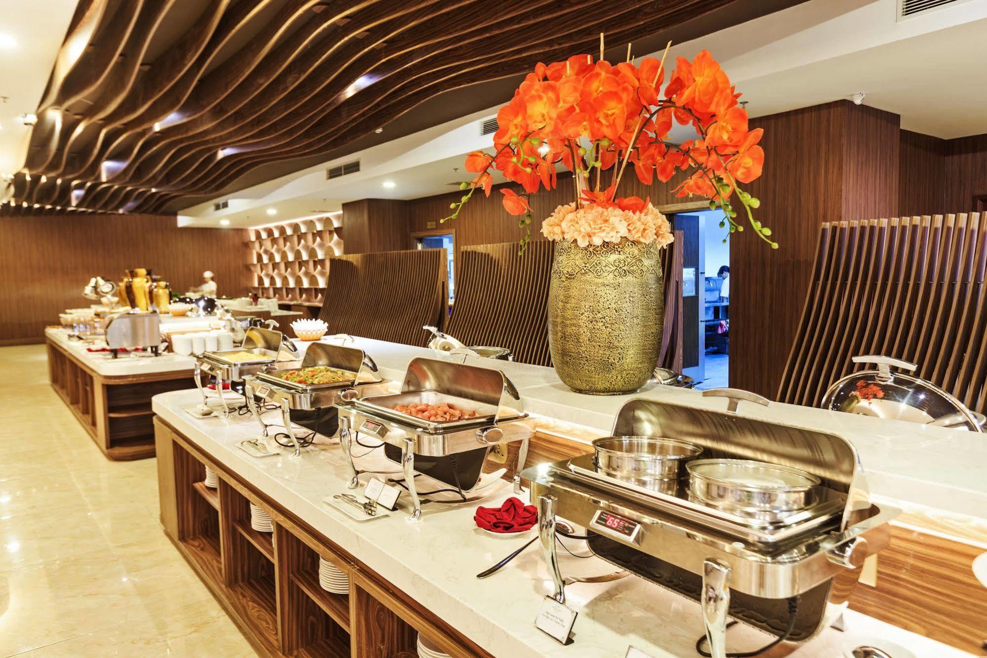 Muong Thanh Luxury Can Tho Hotel Exterior foto